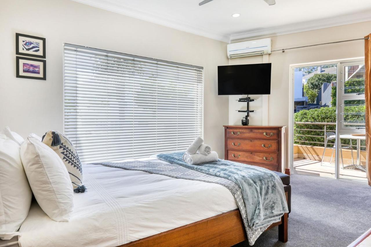 Backup-Powered Camps Bay Garden Apartment Cape Town Exterior photo